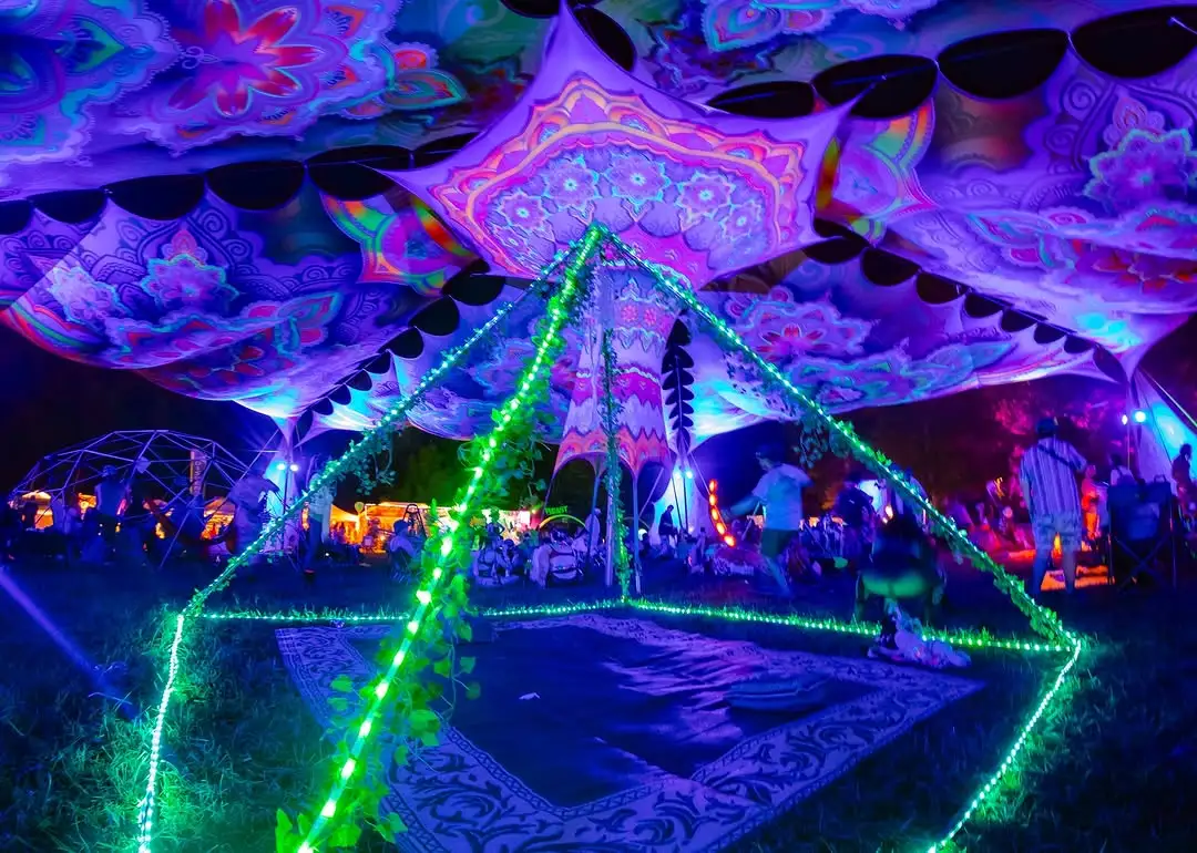 Sound Haven Canopy Stage